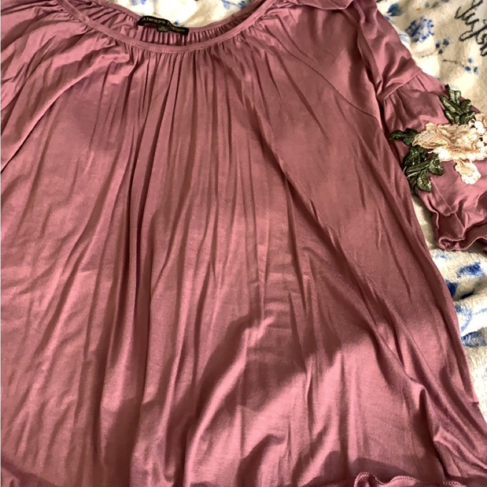 Blouse never worn